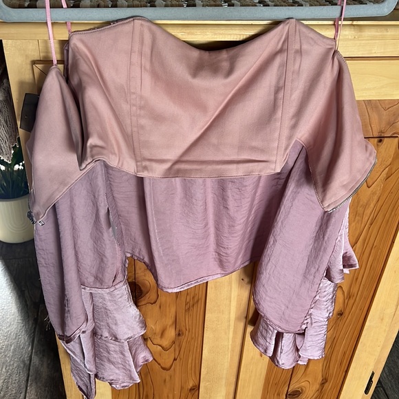 Beautiful off shoulder bustier top - Picture 6 of 8